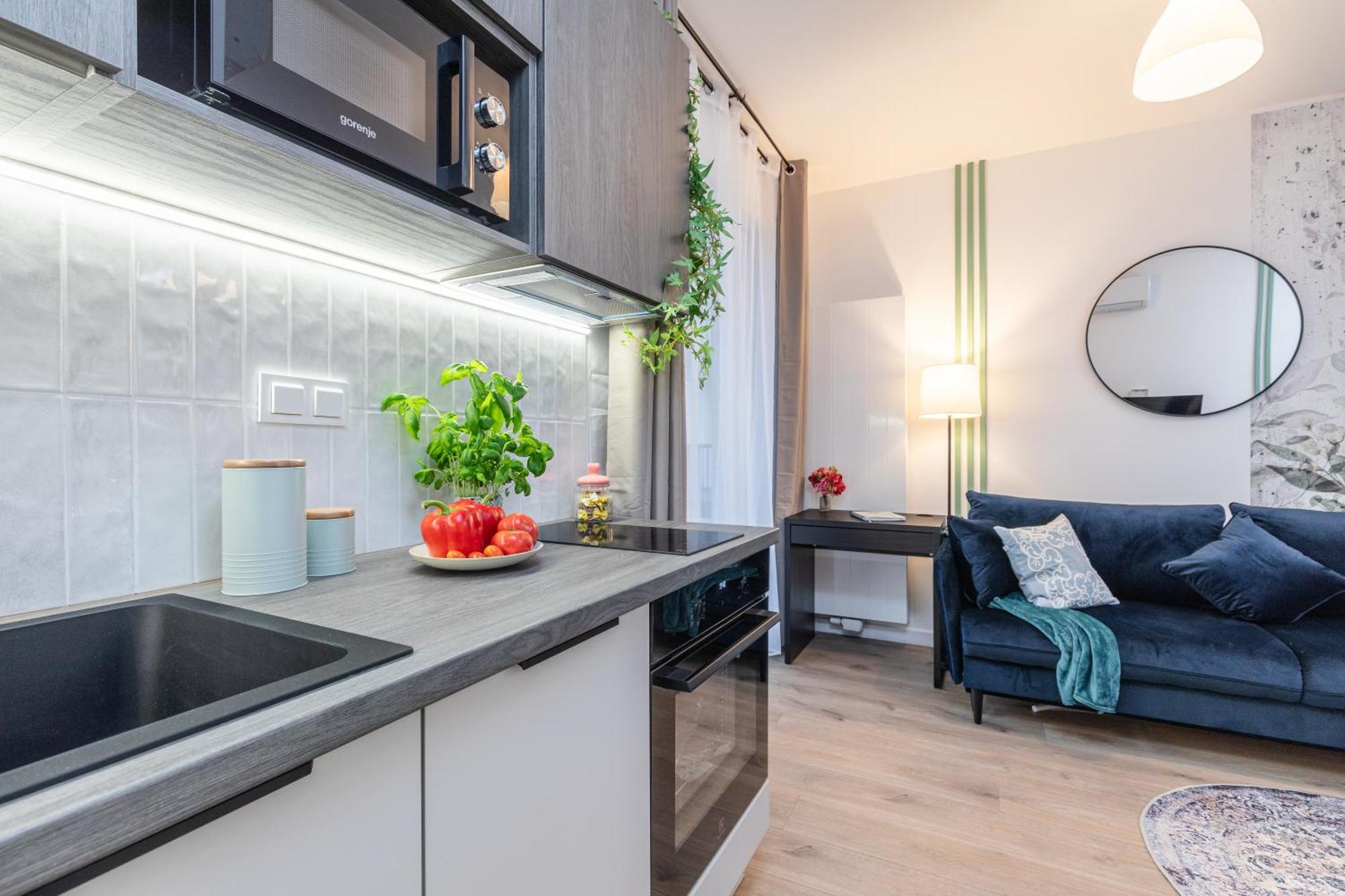 Apartment Superapart Nowy Sluzewiec, Next To Chopina Airport, Tor Sluzewiec, Aircondition Warsaw