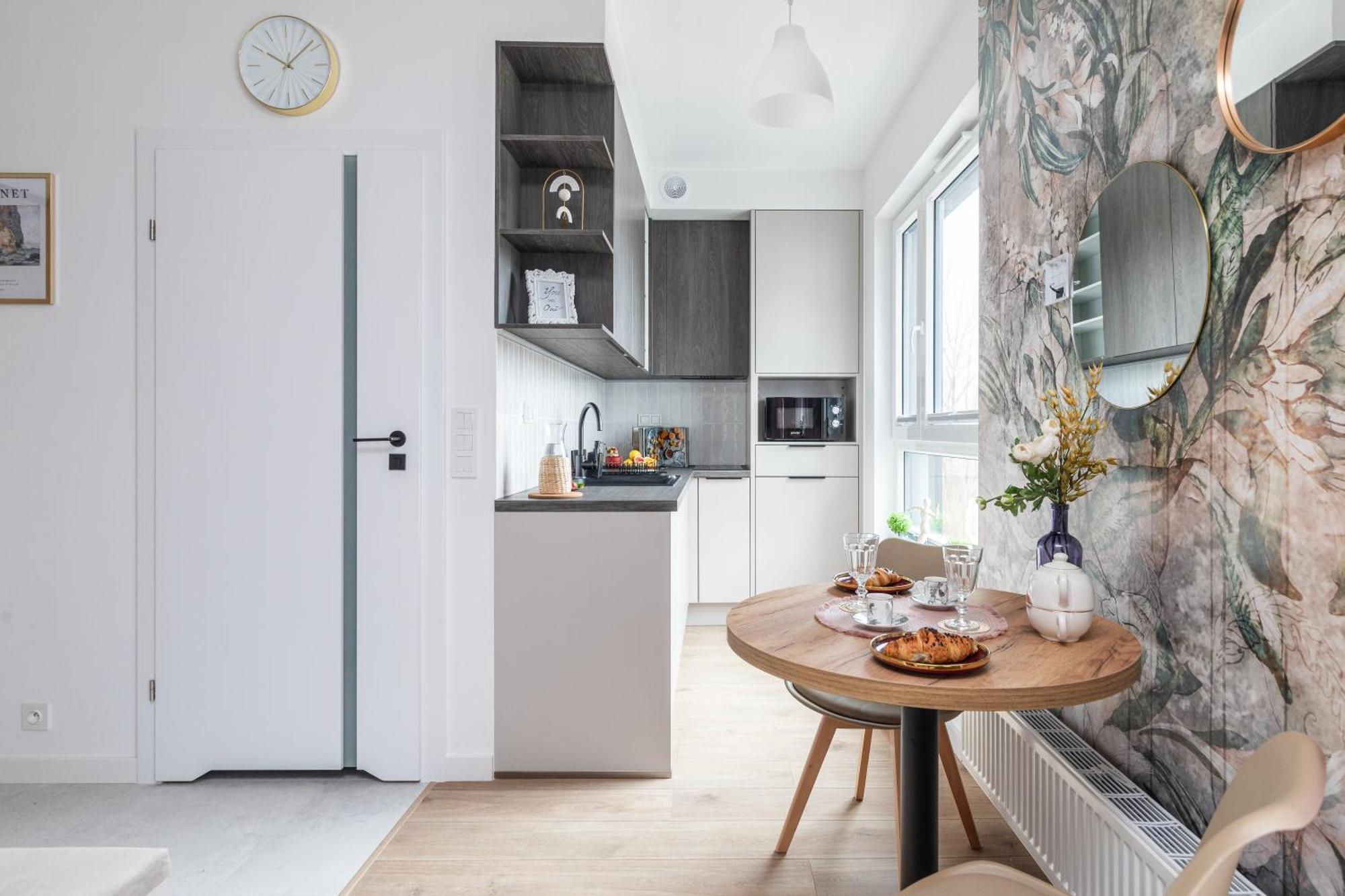 Apartment Superapart Nowy Sluzewiec, Next To Chopina Airport, Tor Sluzewiec, Aircondition *