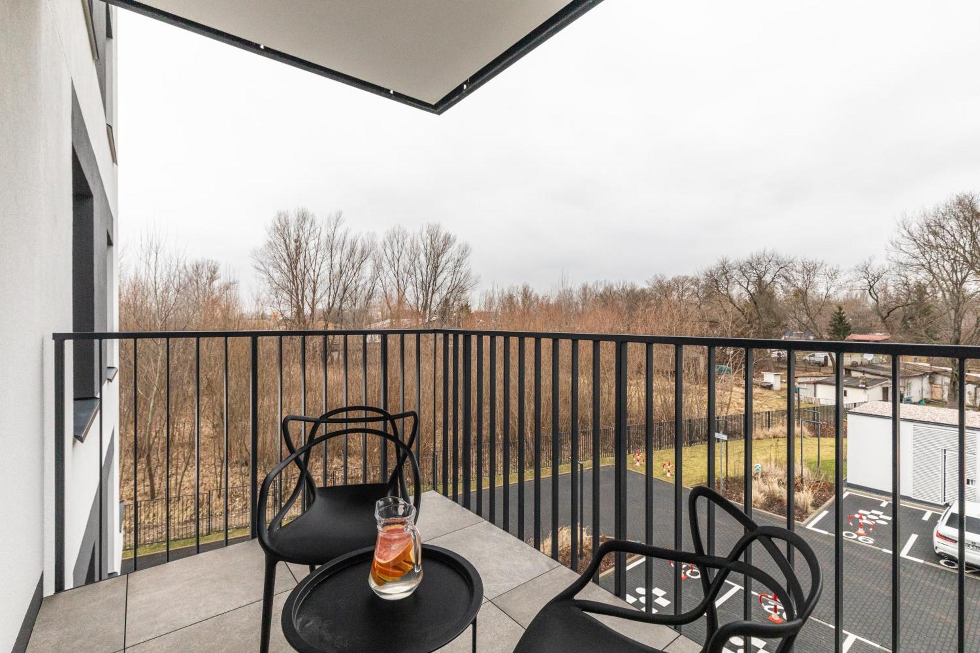 Apartment Superapart Nowy Sluzewiec, Next To Chopina Airport, Tor Sluzewiec, Aircondition Warsaw