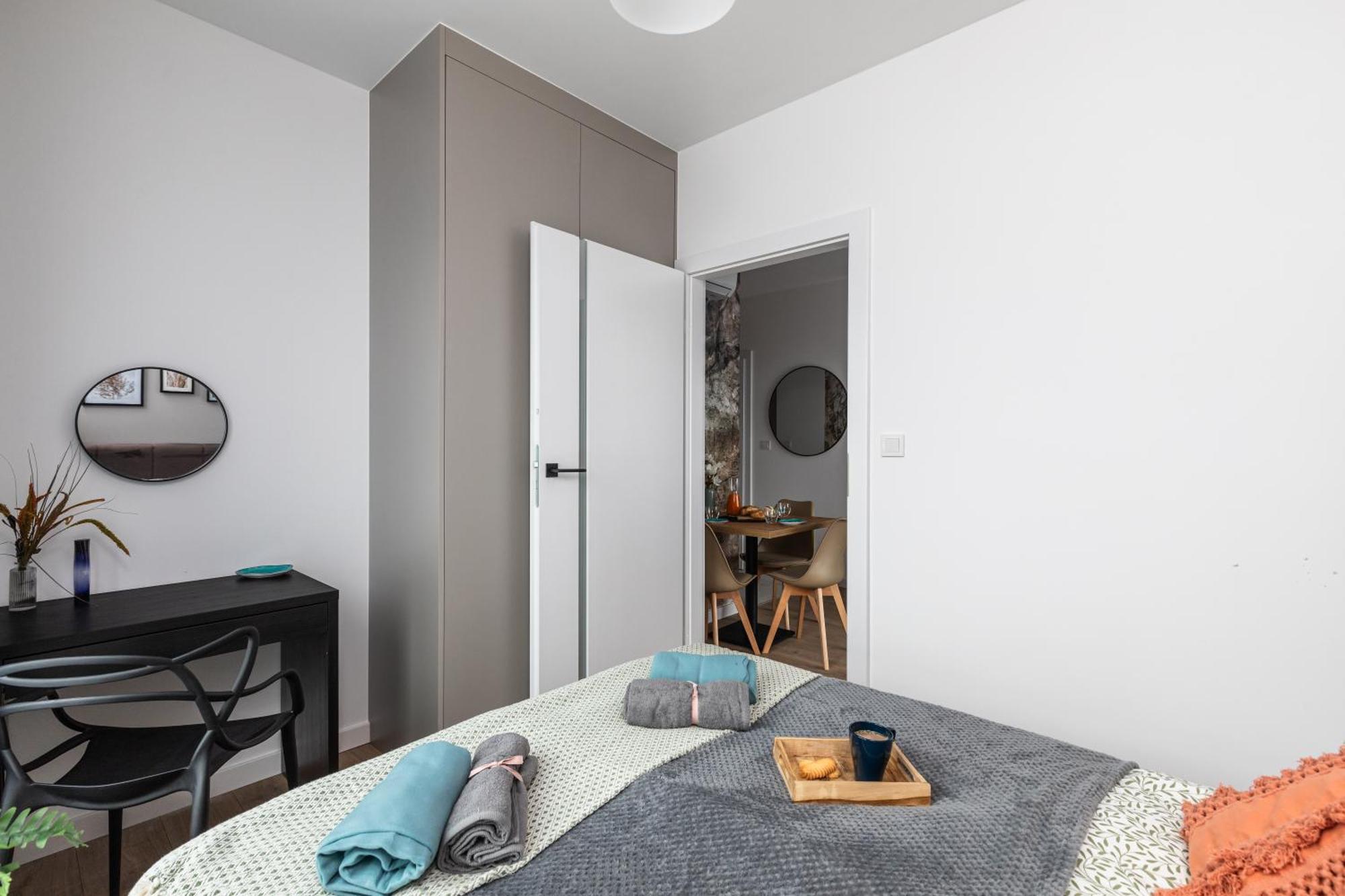 Apartment Superapart Nowy Sluzewiec, Next To Chopina Airport, Tor Sluzewiec, Aircondition