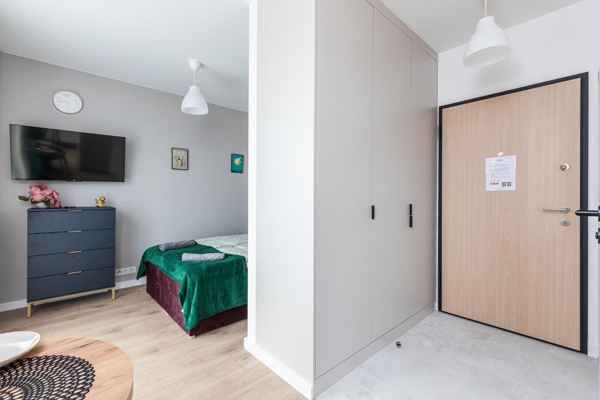 Superapart Nowy Sluzewiec, Next To Chopina Airport, Tor Sluzewiec, Aircondition Warsaw