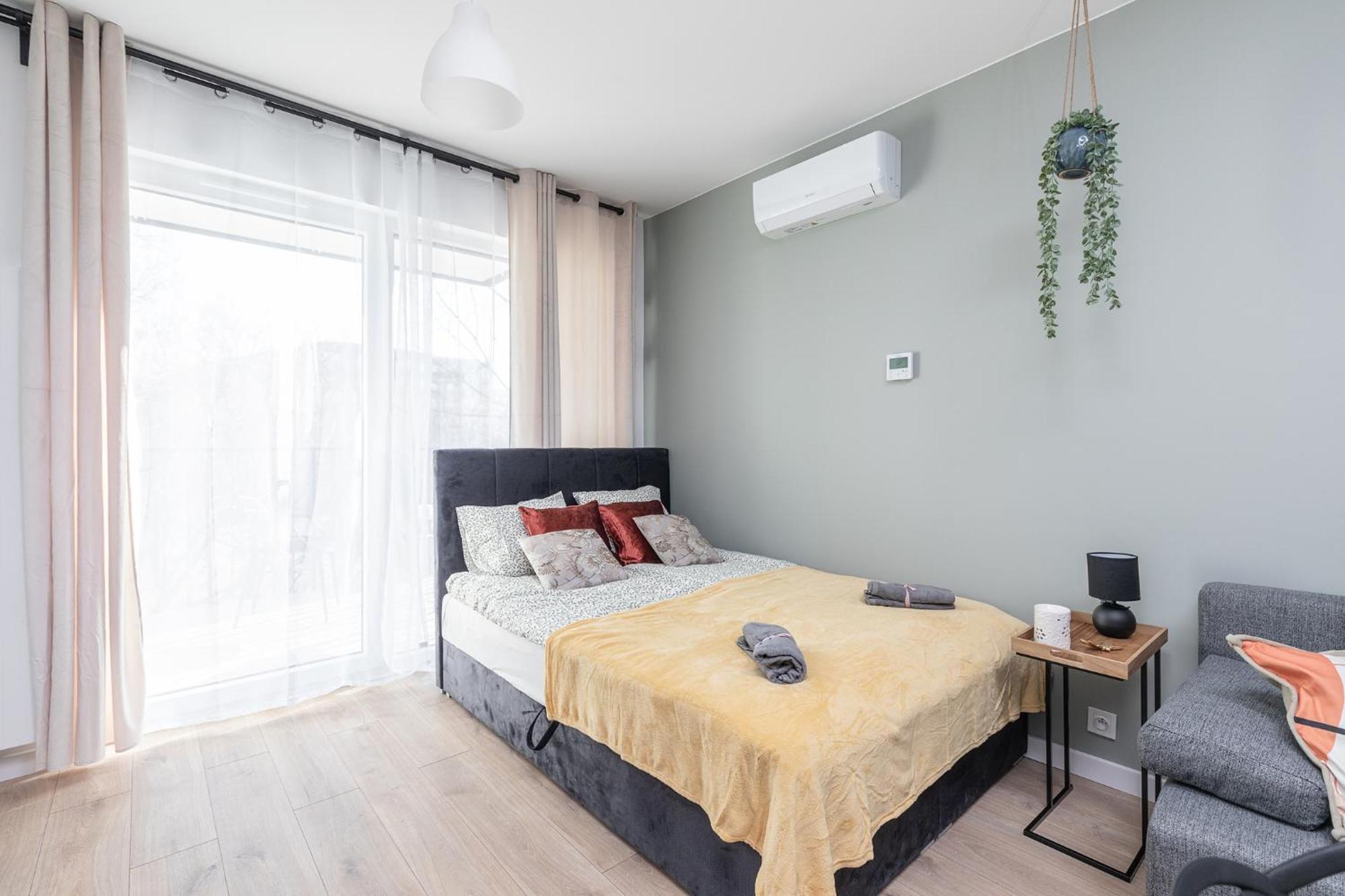 Superapart Nowy Sluzewiec, Next To Chopina Airport, Tor Sluzewiec, Aircondition Apartment Warsaw