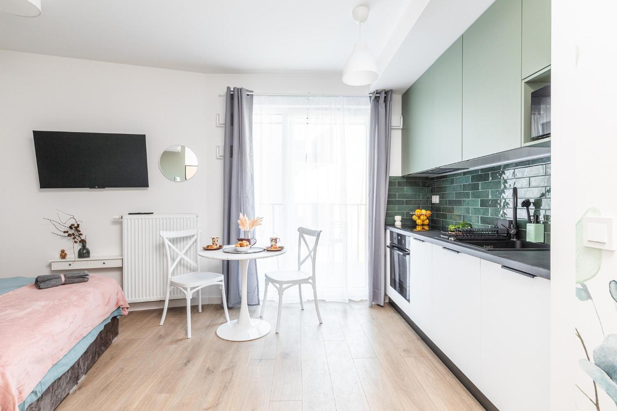 Superapart Nowy Sluzewiec, Next To Chopina Airport, Tor Sluzewiec, Aircondition *
