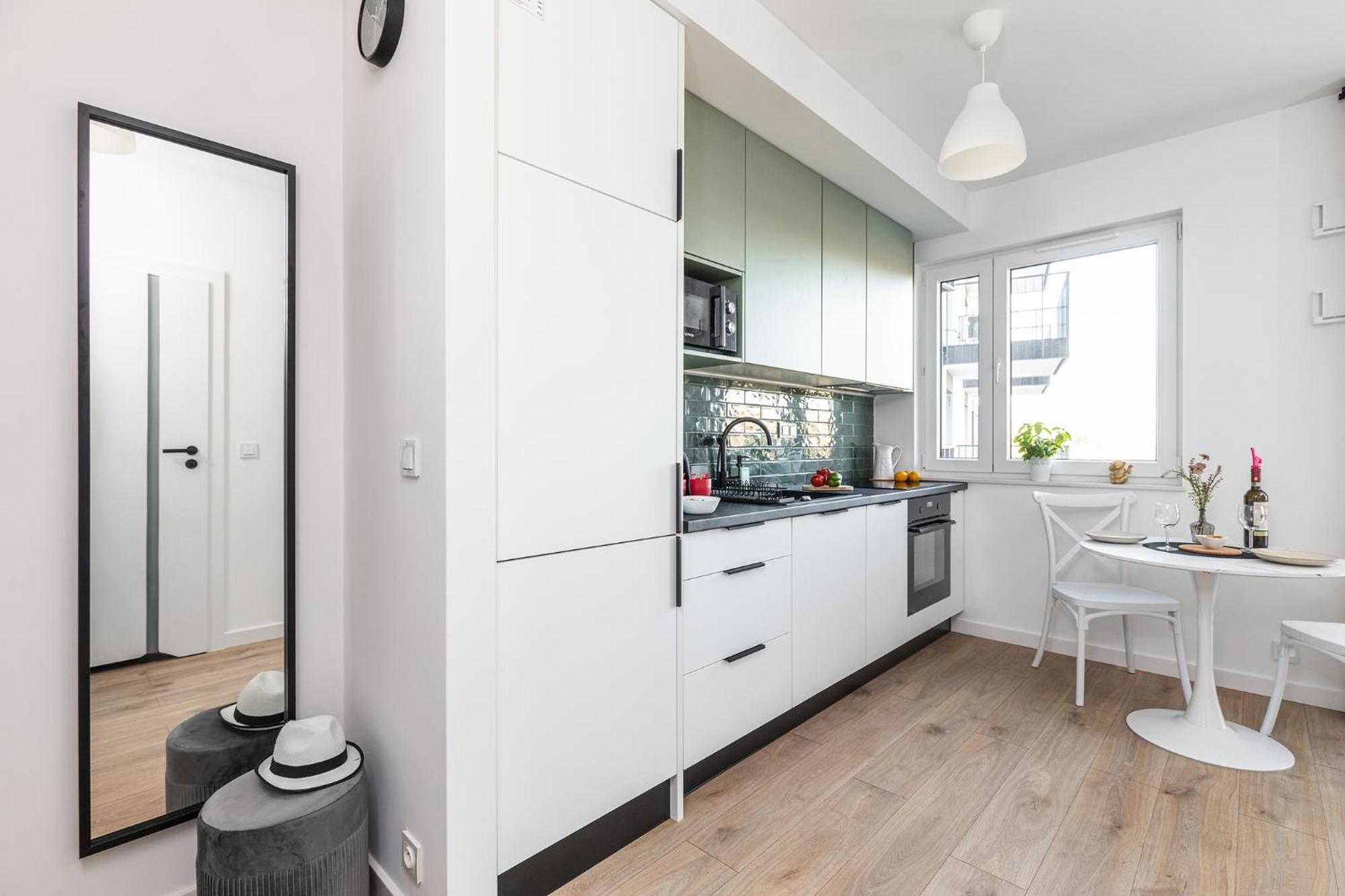 Superapart Nowy Sluzewiec, Next To Chopina Airport, Tor Sluzewiec, Aircondition Apartment