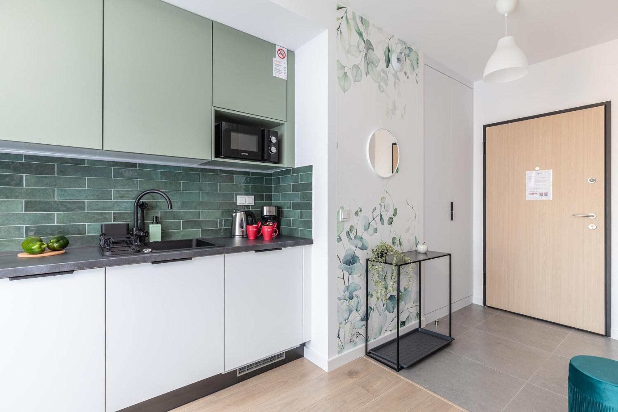 Apartment Superapart Nowy Sluzewiec, Next To Chopina Airport, Tor Sluzewiec, Aircondition
