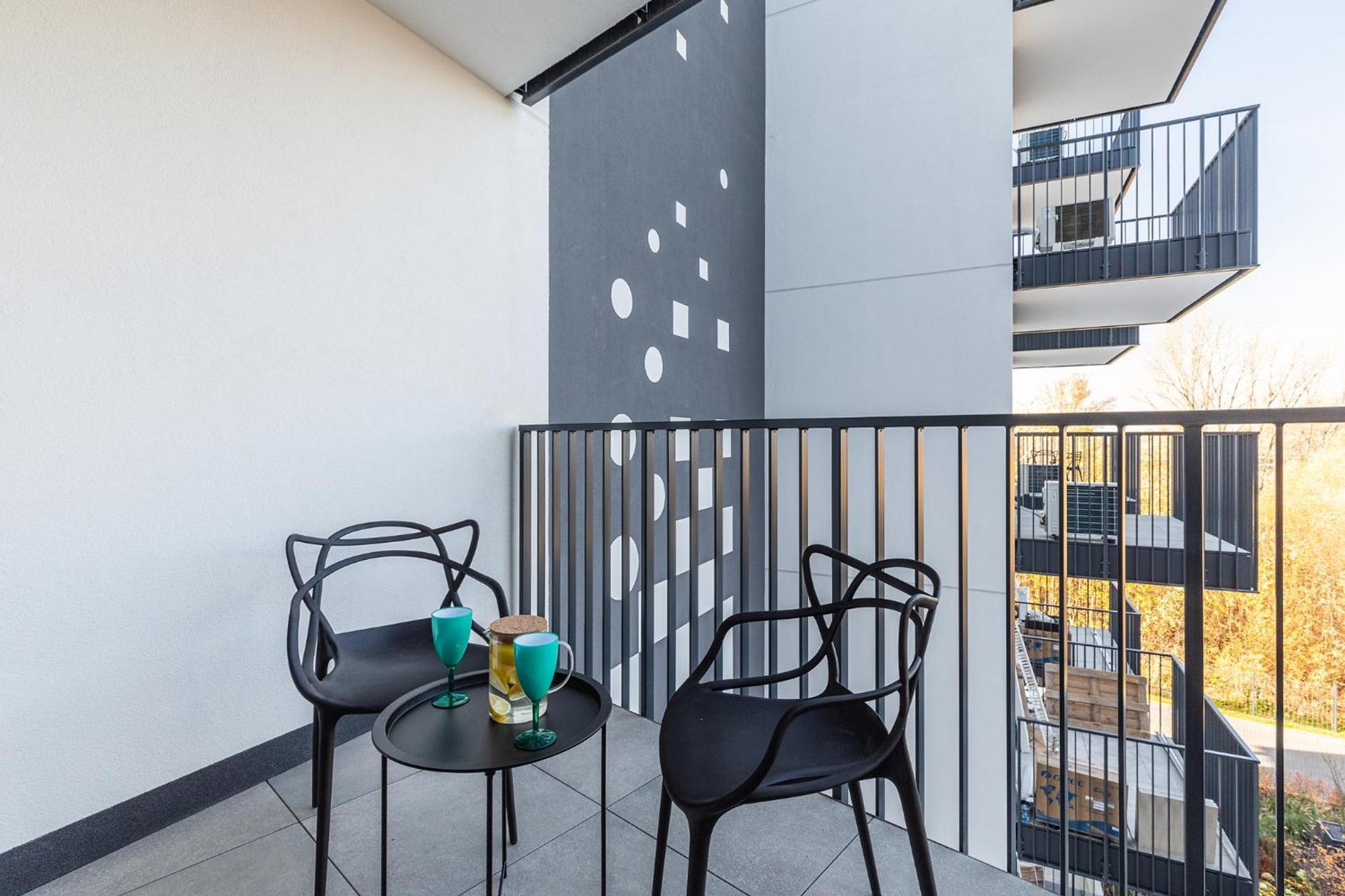 Superapart Nowy Sluzewiec, Next To Chopina Airport, Tor Sluzewiec, Aircondition Apartment Warsaw