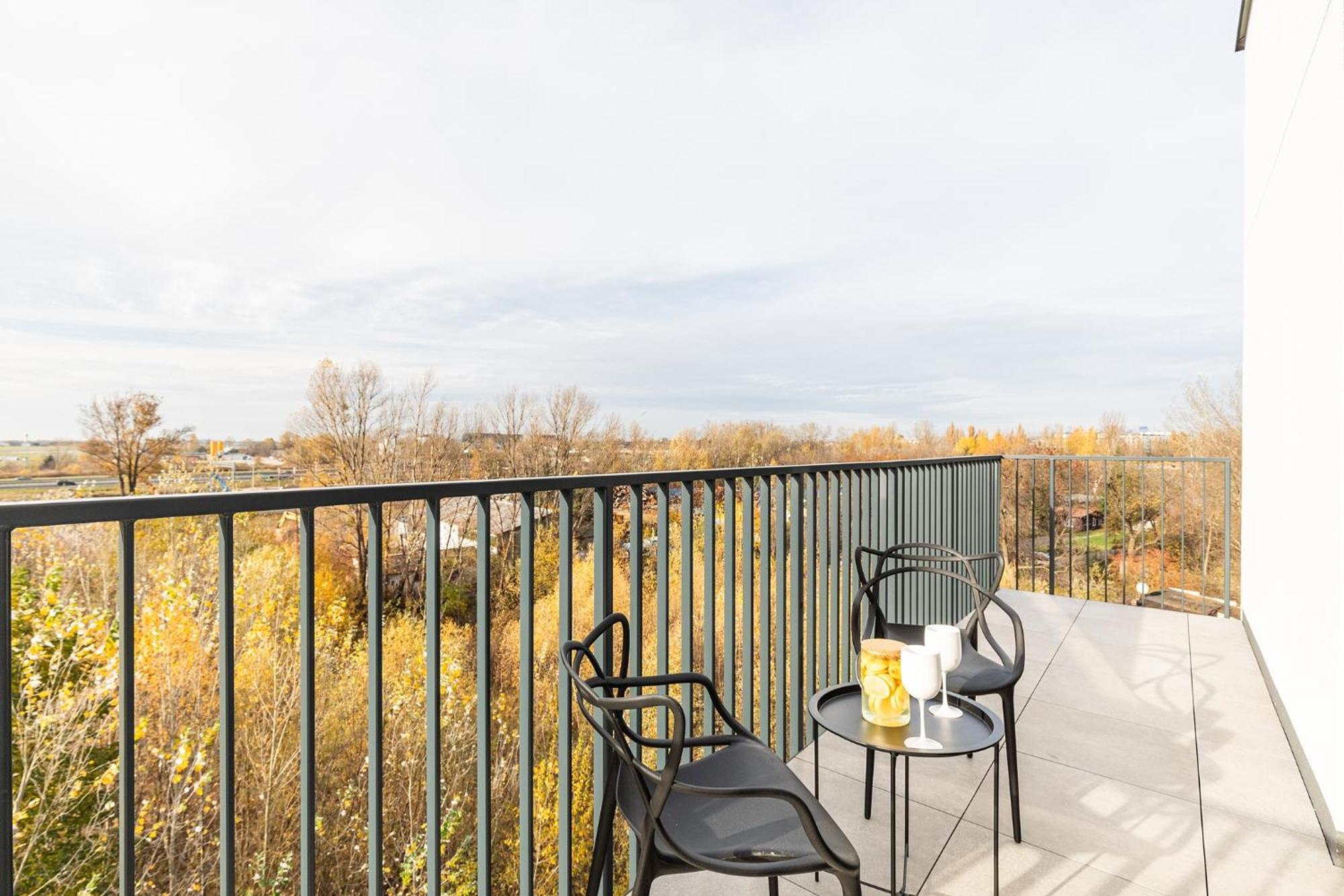 Superapart Nowy Sluzewiec, Next To Chopina Airport, Tor Sluzewiec, Aircondition Apartment Warsaw
