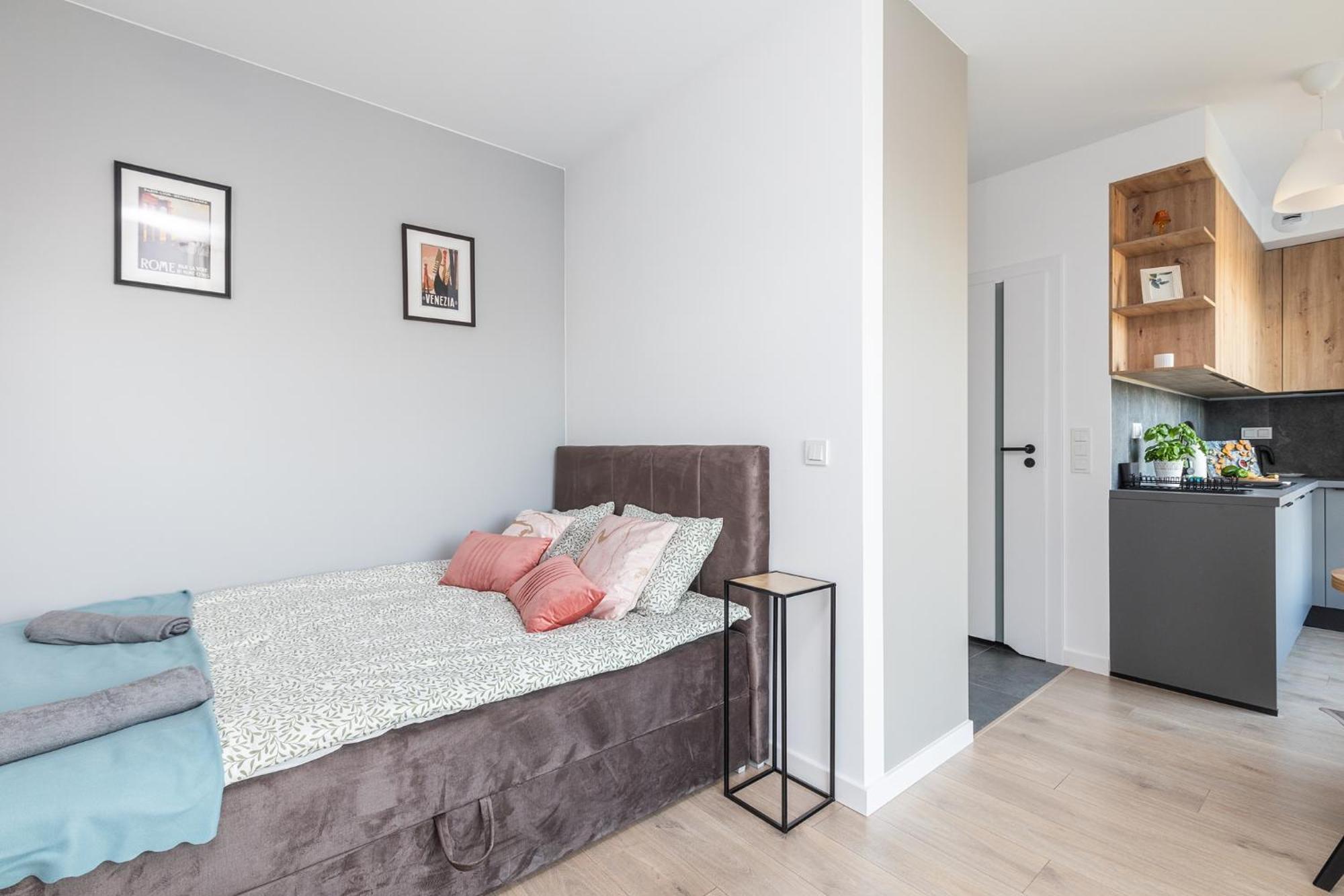 Superapart Nowy Sluzewiec, Next To Chopina Airport, Tor Sluzewiec, Aircondition Warsaw