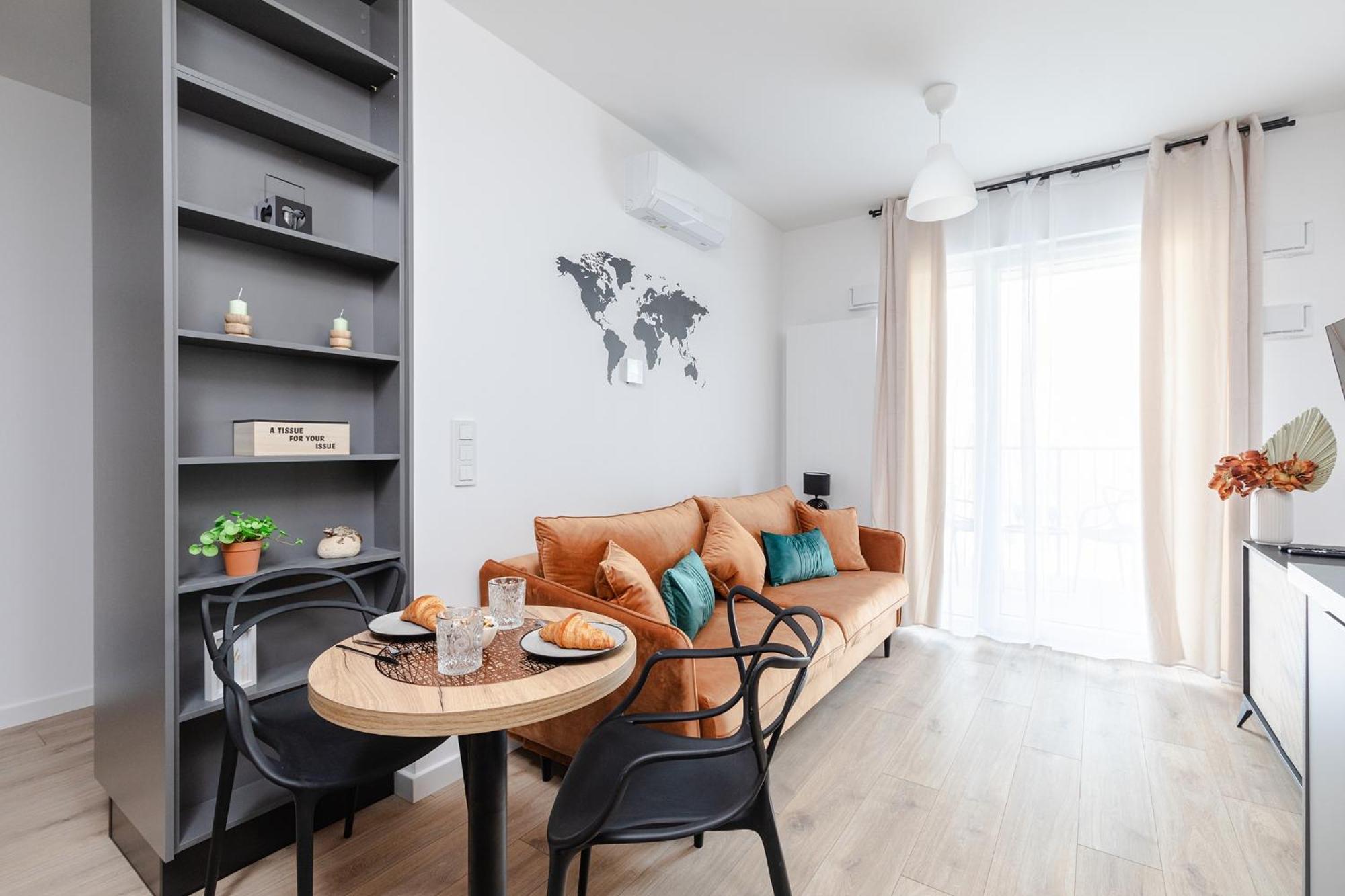 Apartment Superapart Nowy Sluzewiec, Next To Chopina Airport, Tor Sluzewiec, Aircondition Warsaw